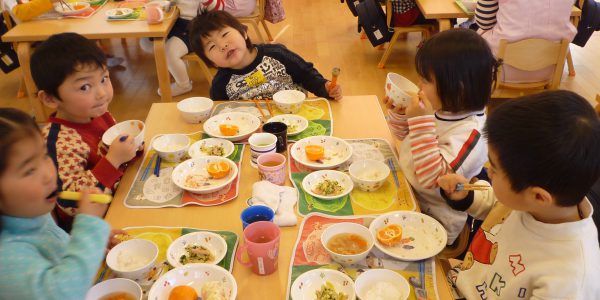 給食